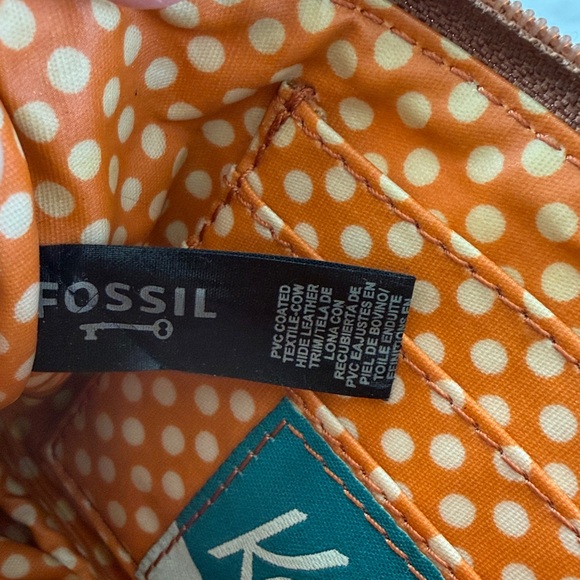 Fossil Key-Per Brown-Trim Multicolor Feather Pattern Wristlet Wallet - Picture 8 of 12